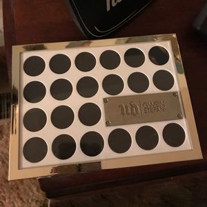 Gwen Stefani Eyeshadow Palette
